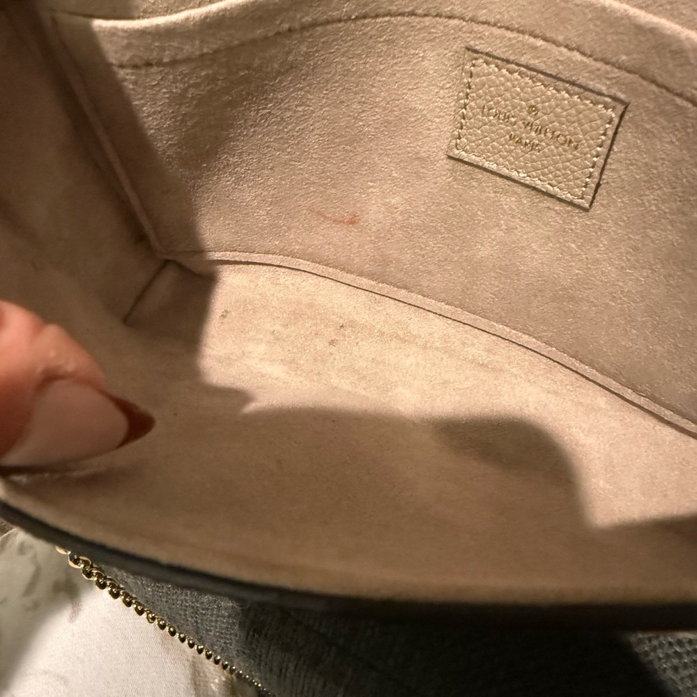 LV Pochette Félicie - Picture 10 of 12